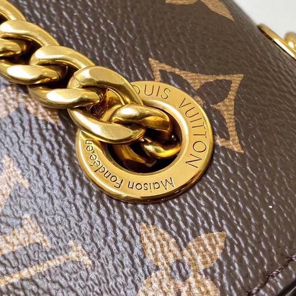 🧚🏻‍♀️Louis Vuitton 🧚🏻‍♀️Passy Bag Monogram - Picture 8 of 9